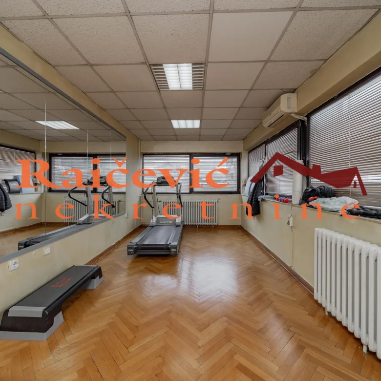 Lokal na prodaju, Banovo Brdo, Beograd, 273m², 4. sprat, 464.000 €