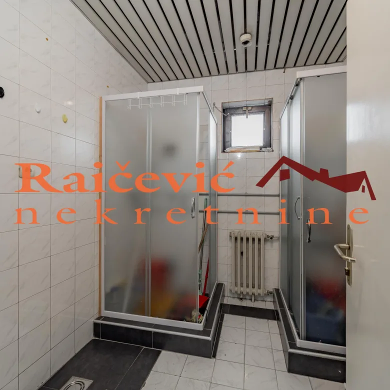 Lokal na prodaju, Banovo Brdo, Beograd, 273m², 4. sprat, 464.000 €