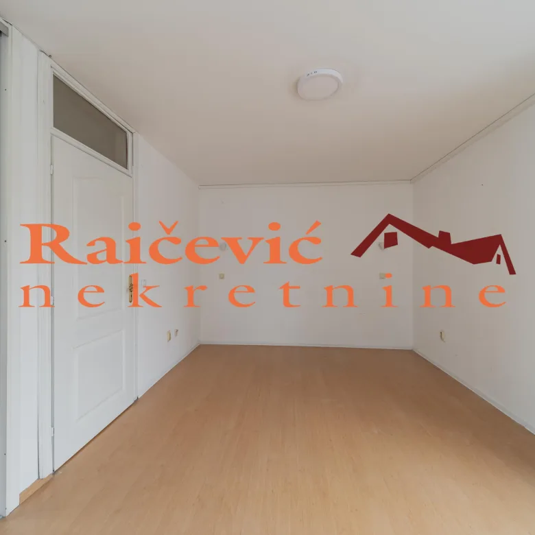 Četvorosoban stan za izdavanje, Autokomanda, Beograd, 176m², 1.500 €/mes