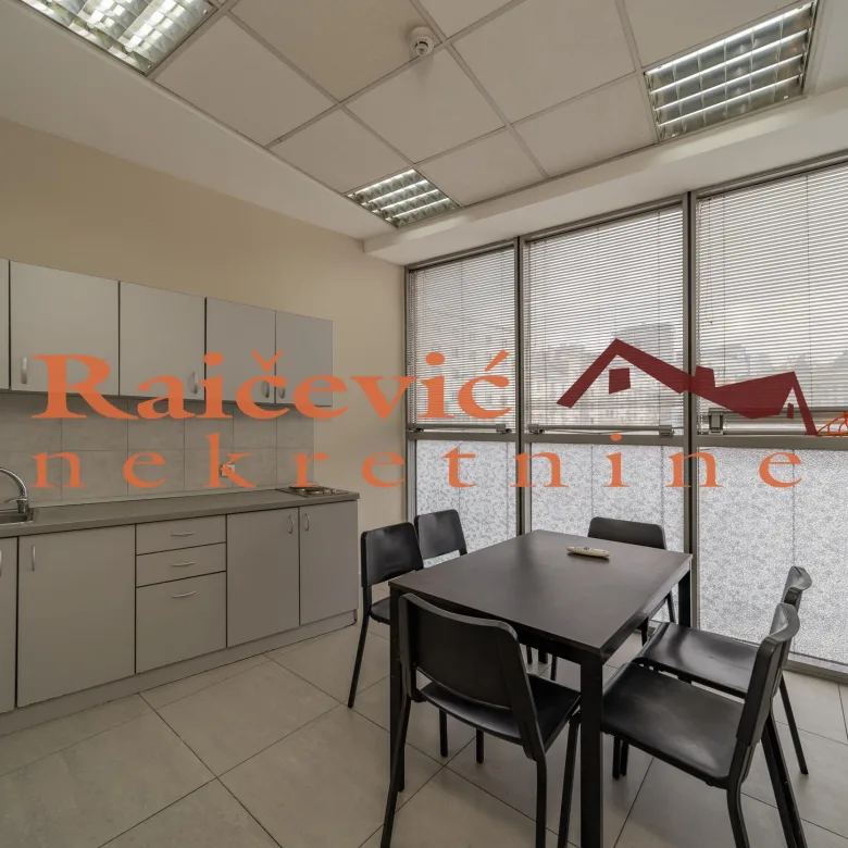 Lokal za izdavanje, Centar, Beograd, 216m², 3.600 €/mes