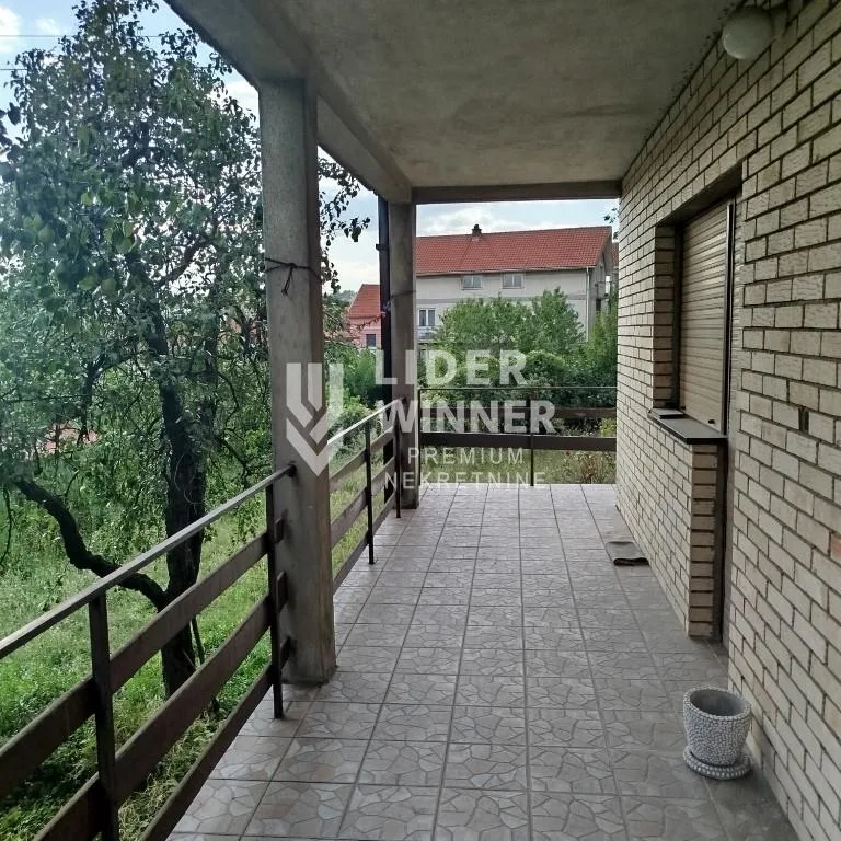 Kuća Prodaja Beograd Kaluđerica 319 m2