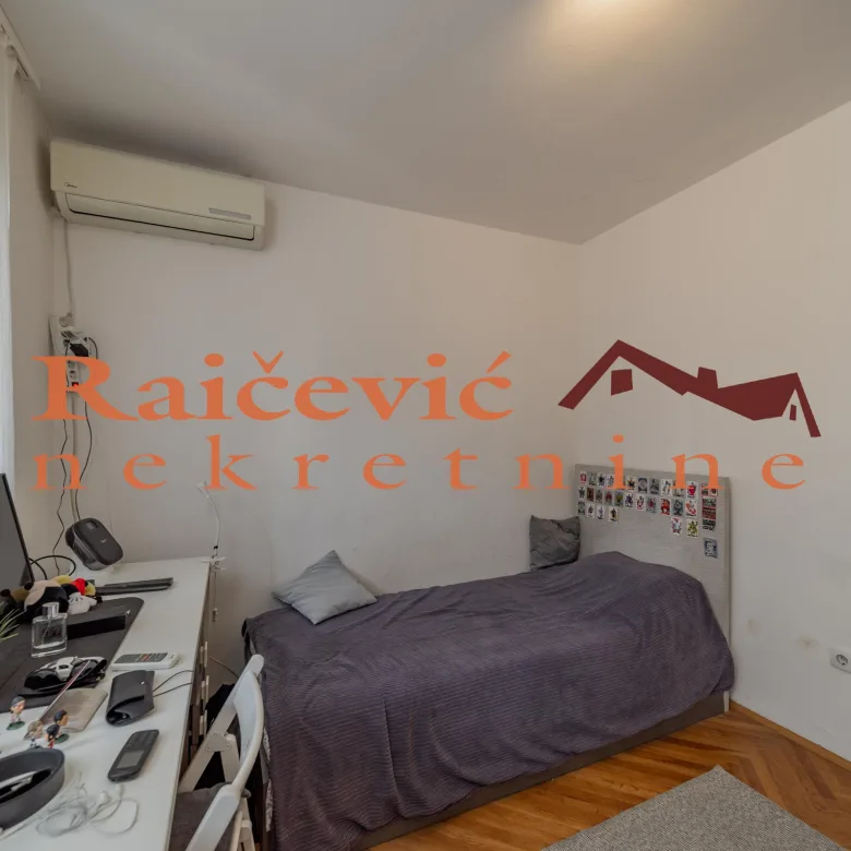 Trosoban stan na prodaju, Crveni Krst, Beograd, 69m², 1. sprat, 255.000 €