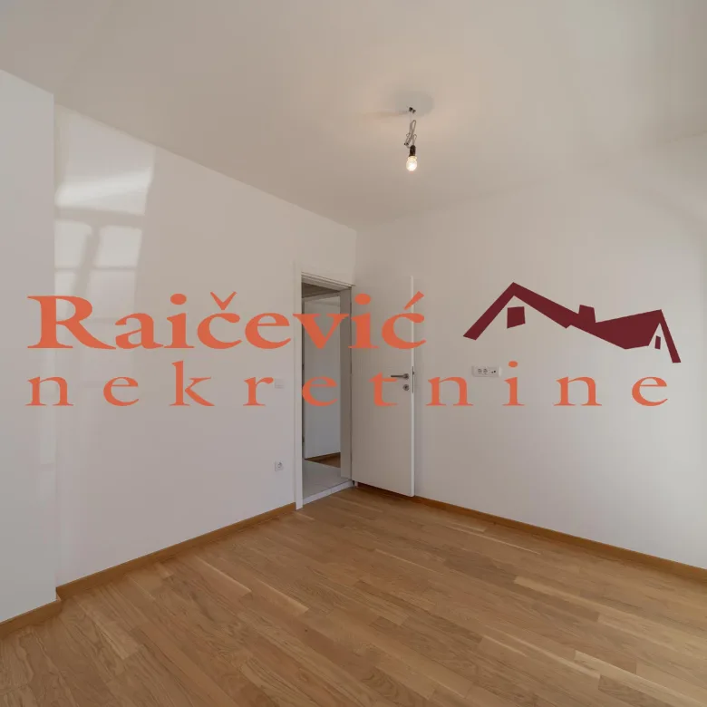 Trosoban stan na prodaju, Kaluđerica, Beograd, 95m², 169.250 €