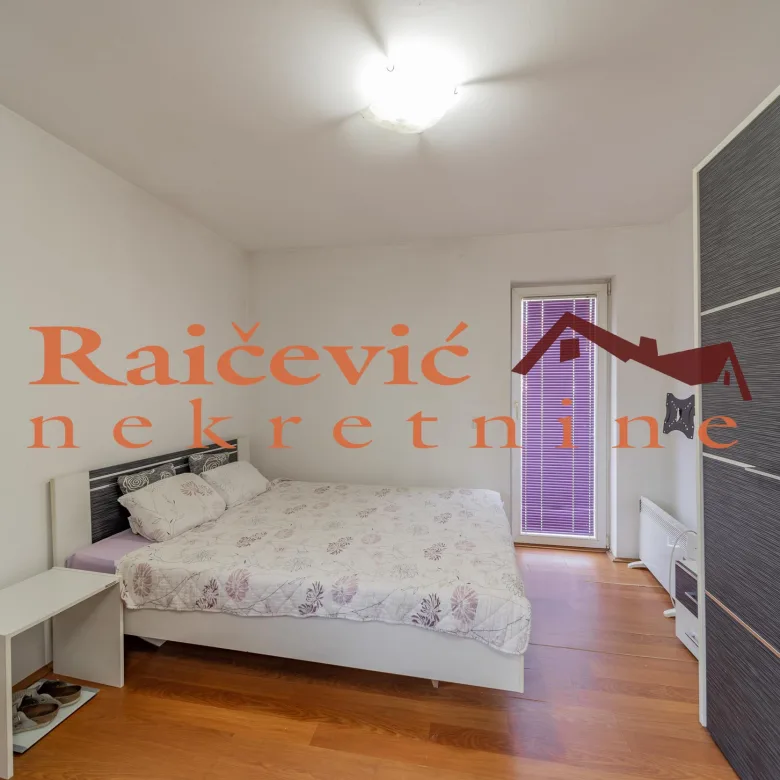 Kuća na prodaju, Resnik, Beograd, 260m², 191.000 €