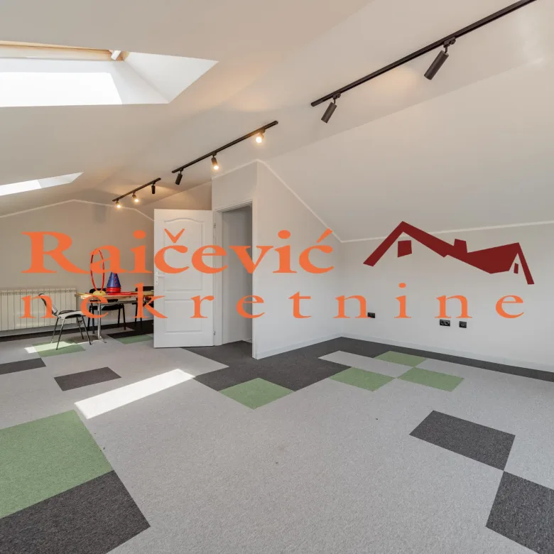 Lokal za izdavanje, Voždovac, Beograd, 152m², 2.400 €/mes