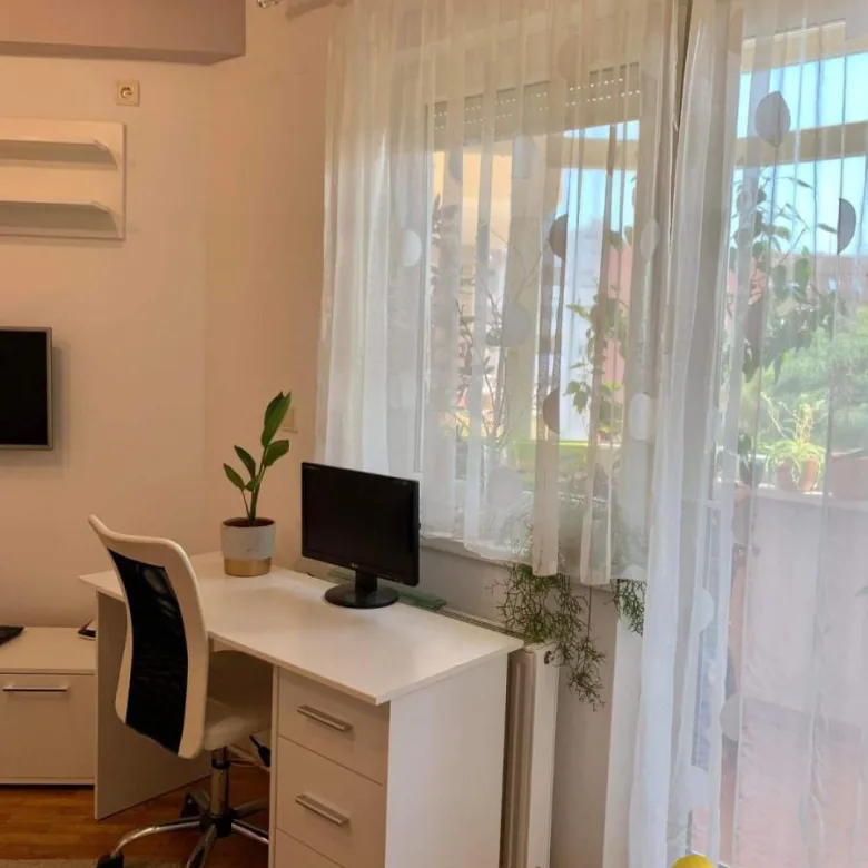 Stan Prodaja Novi Sad  79 m2