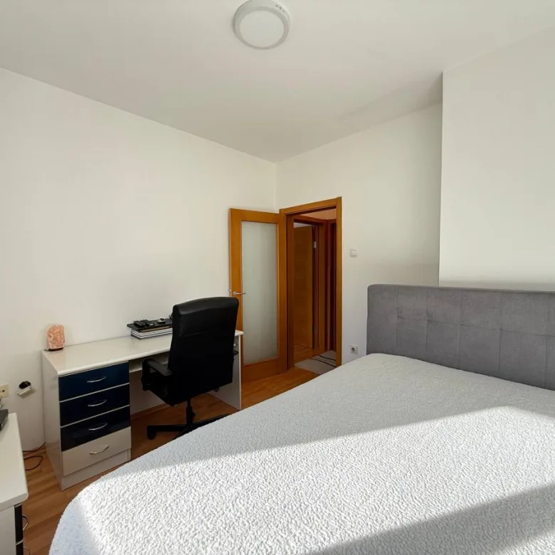 Trosoban stan na prodaju, Grbavica, Novi Sad, 63m², 221.000 €
