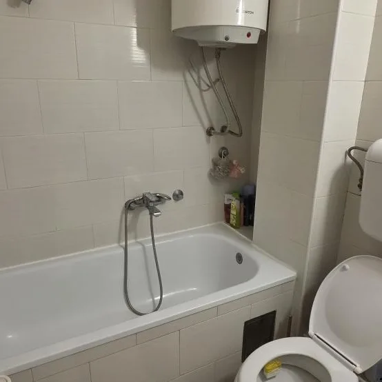 Dvosoban stan na prodaju, Bežanijska Kosa 1, Beograd, 61m², 253.000 €