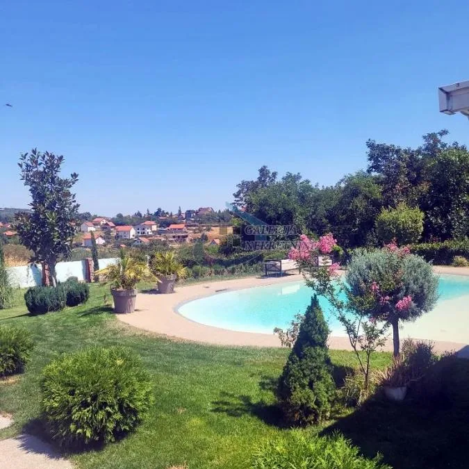 Kuća Prodaja Beograd Avala 190 m2