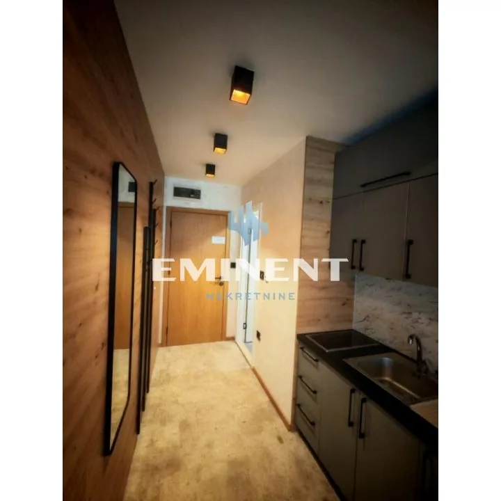 Višesoban stan na prodaju, Centar, Kopaonik, 221m², 960.000 €