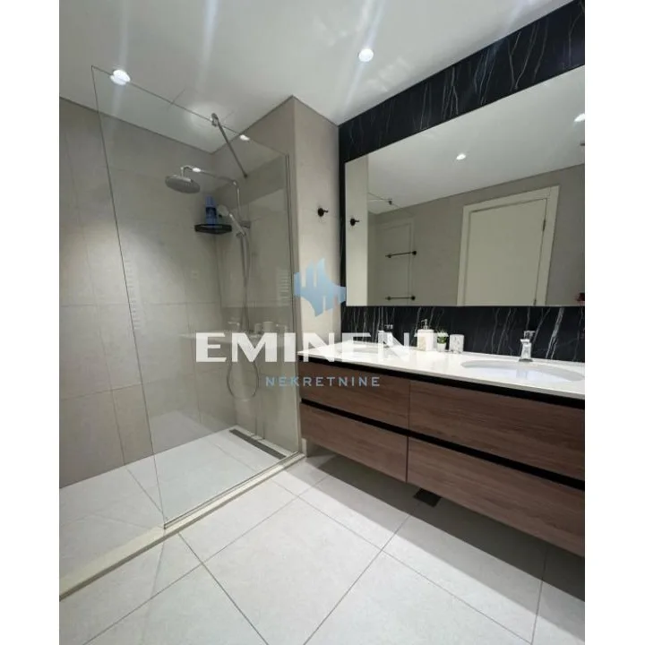 Četvorosoban stan na prodaju, Beograd na Vodi, Beograd, 140m², 1.250.000 €