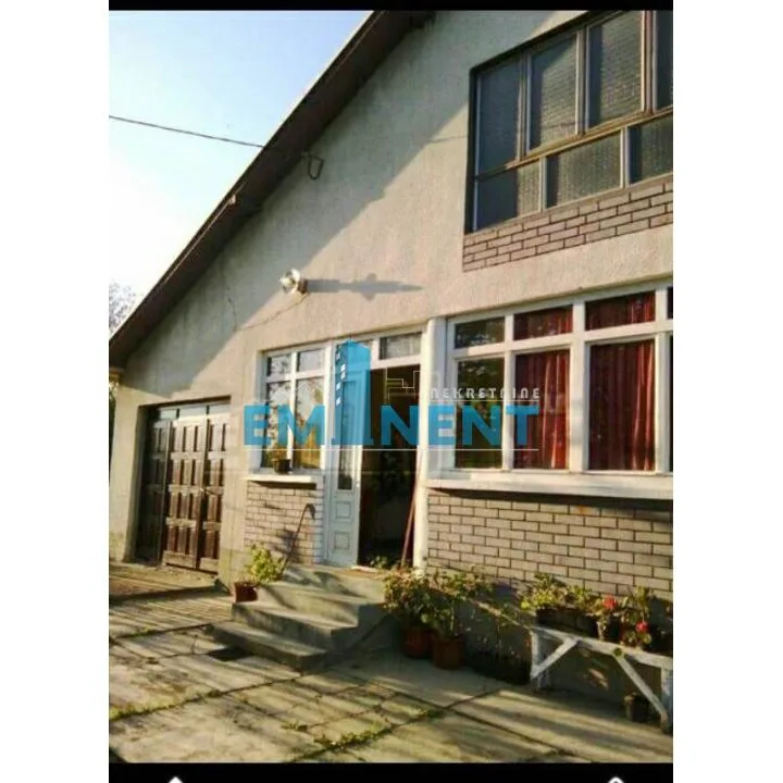 Kuća Prodaja Aranđelovac  250 m2