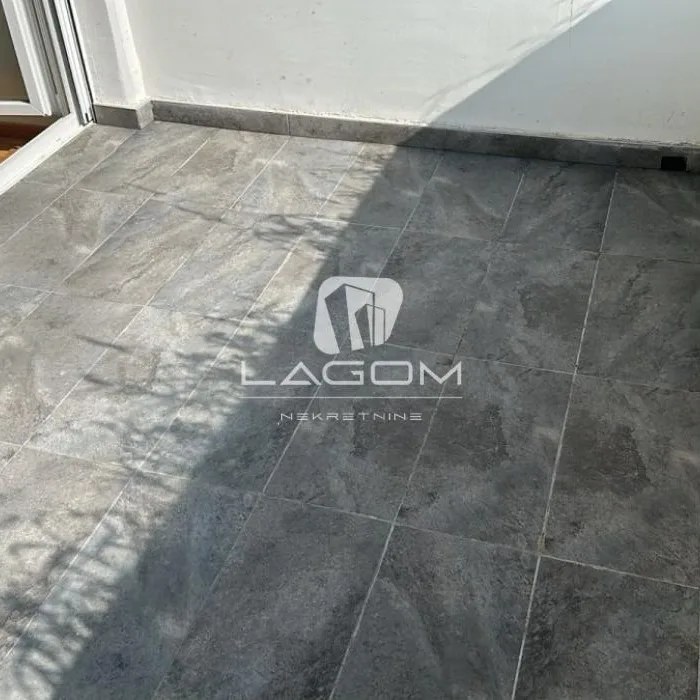 Četvorosoban stan na prodaju, Voždovačka Crkva, Beograd, 118m², 399.000 €