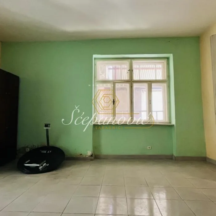 Lokal Izdavanje Temerin  202 m2