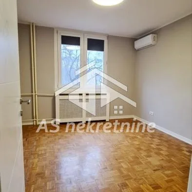 Stan Izdavanje Beograd Blok 28 82 m2