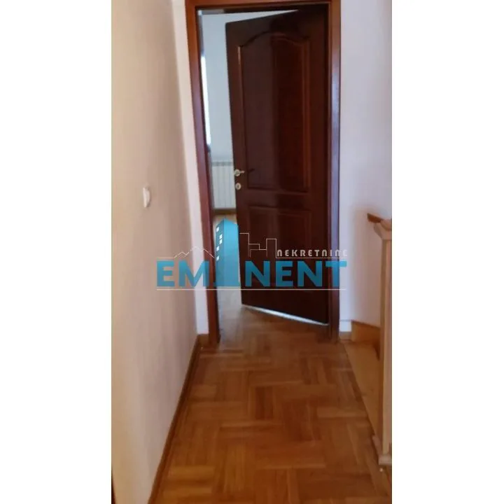 Kuća Izdavanje Beograd Dedinje 220 m2