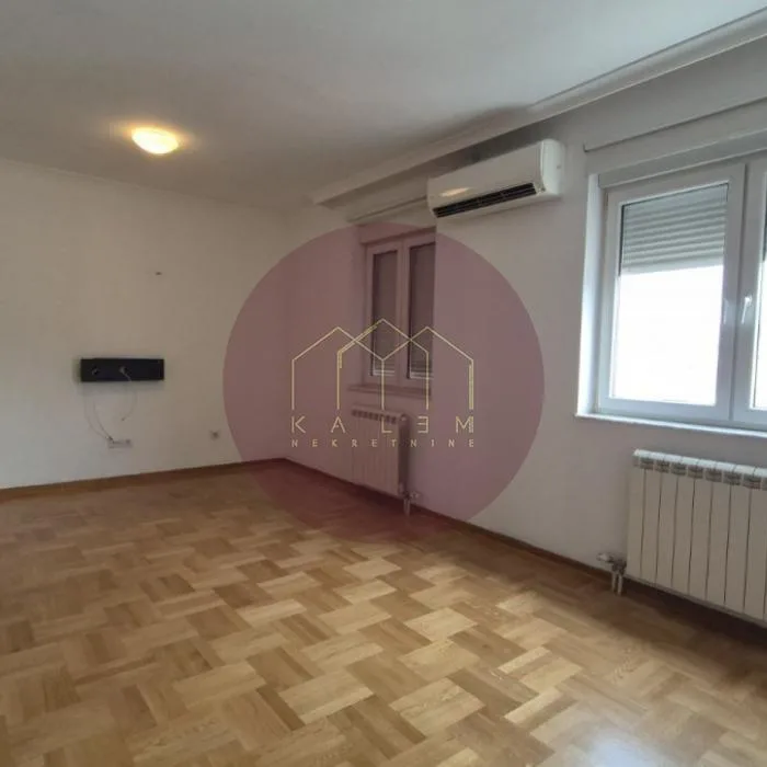 Stan Izdavanje Beograd Lekino Brdo 108 m2