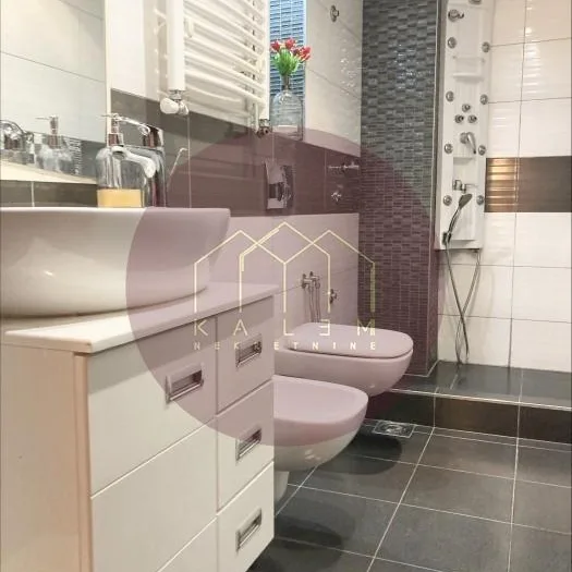 Dvosoban stan na prodaju, Autokomanda, Beograd, 70m², 185.000 €
