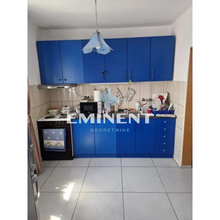 Kuća Prodaja Beograd  255 m2