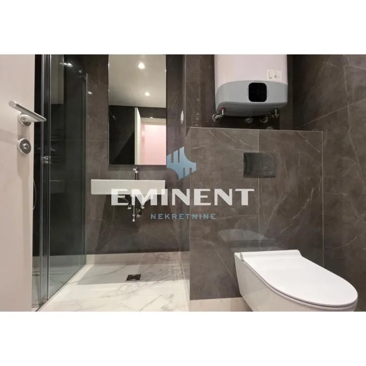 Trosoban stan na prodaju, Crveni Krst, Beograd, 94m², 554.600 €