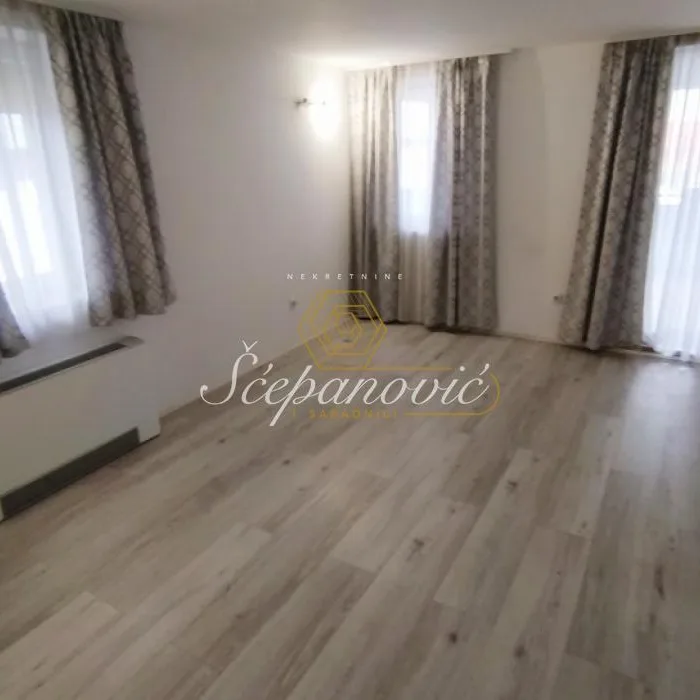 Kuća na prodaju, Veternik, Novi Sad, 795m², 1.050.000 €
