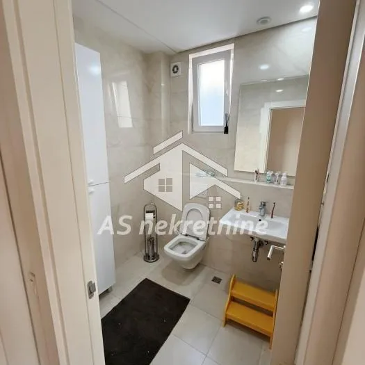 Četvorosoban stan za izdavanje, Senjak, Beograd, 157m², 4. sprat, 2.200 €/mes