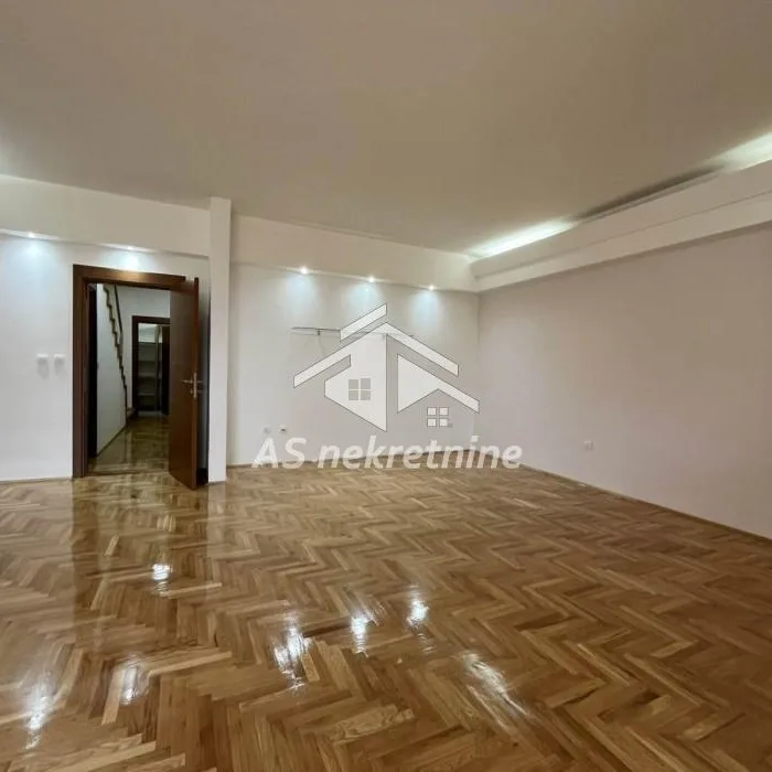 Kuća Prodaja Beograd Mirijevo 252 m2