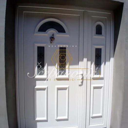 Kuća na prodaju, Centar, Vrbas, 200m², 220.000 €