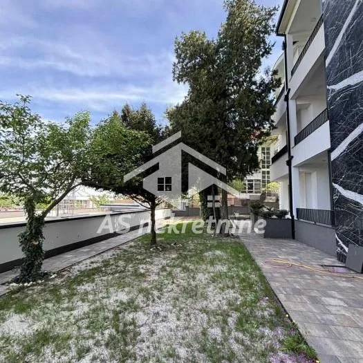 Petosoban stan za izdavanje, Senjak, Beograd, 200m², 3.100 €/mes