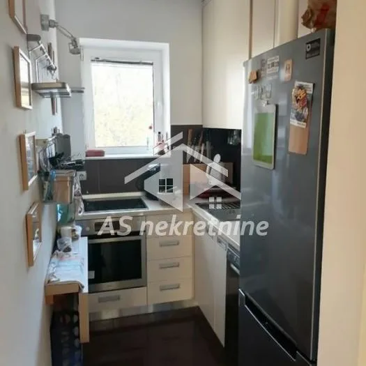 Stan Izdavanje Beograd Kalenić Pijaca 50 m2