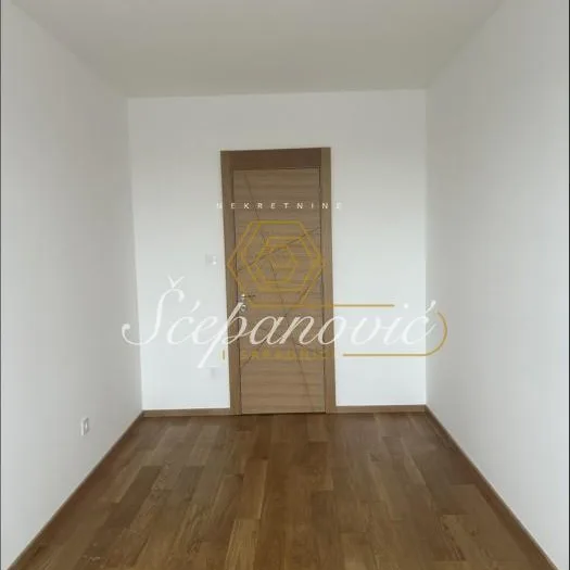 Stan Izdavanje Novi Sad  108 m2