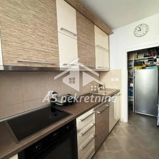 Stan Prodaja Beograd Blok 29 85 m2