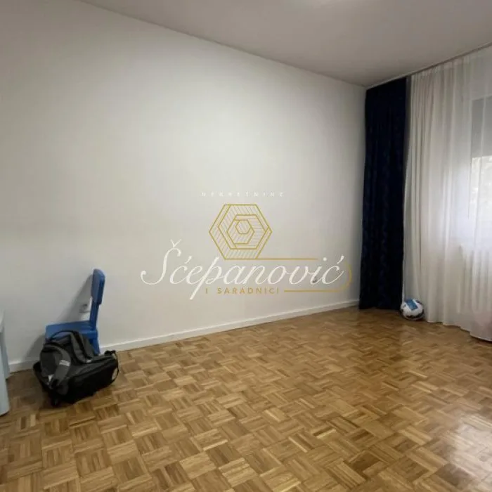 Stan Prodaja Novi Sad  96 m2