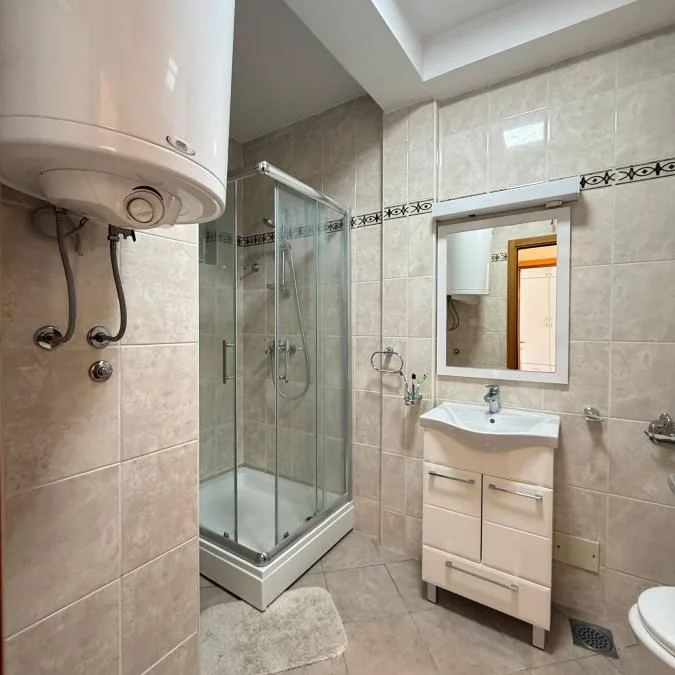 Trosoban stan na prodaju, Grbavica, Novi Sad, 63m², 221.000 €
