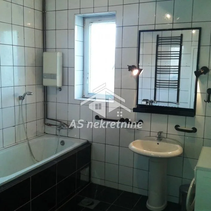 Stan Izdavanje Beograd Banovo Brdo 106 m2