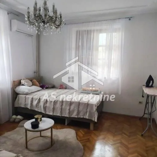 Četvorosoban stan za izdavanje, Bulbulder, Beograd, 120m², 1.250 €/mes