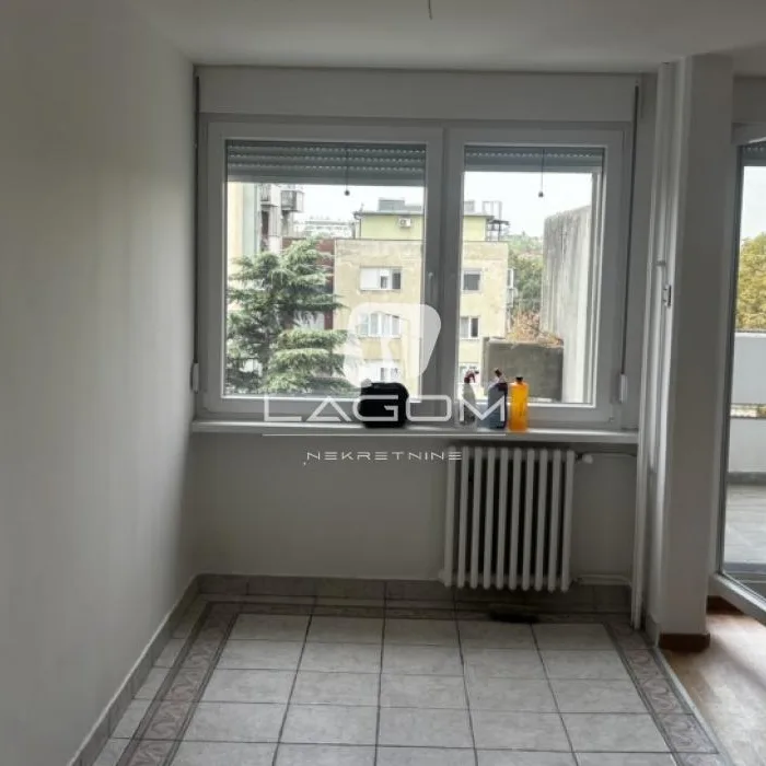 Četvorosoban stan na prodaju, Voždovačka Crkva, Beograd, 118m², 399.000 €