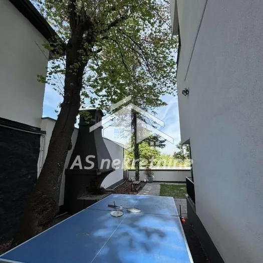 Petosoban stan za izdavanje, Senjak, Beograd, 200m², 3.100 €/mes