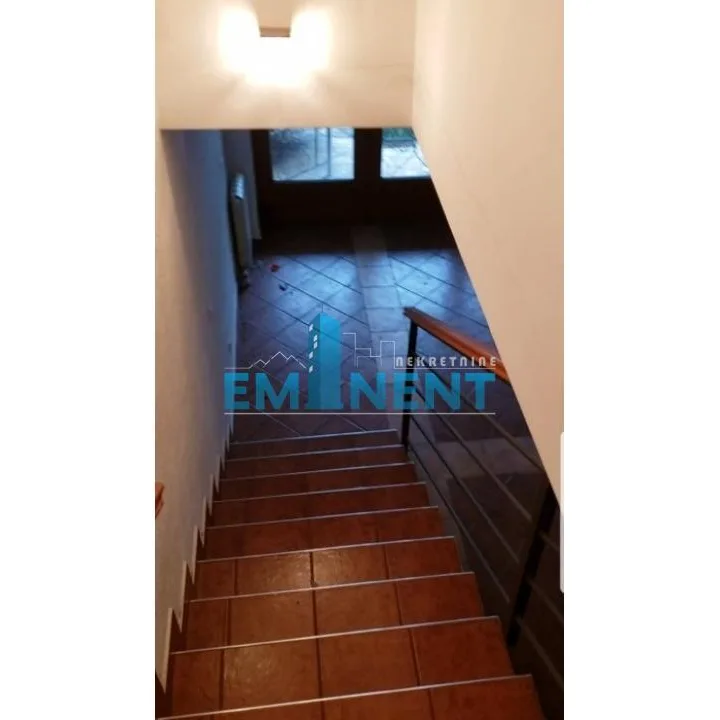 Kuća Izdavanje Beograd Dedinje 220 m2
