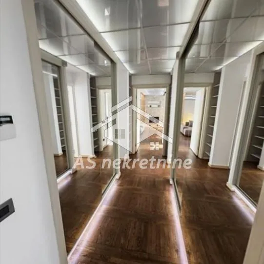 Stan Izdavanje Beograd Dedinje 148 m2