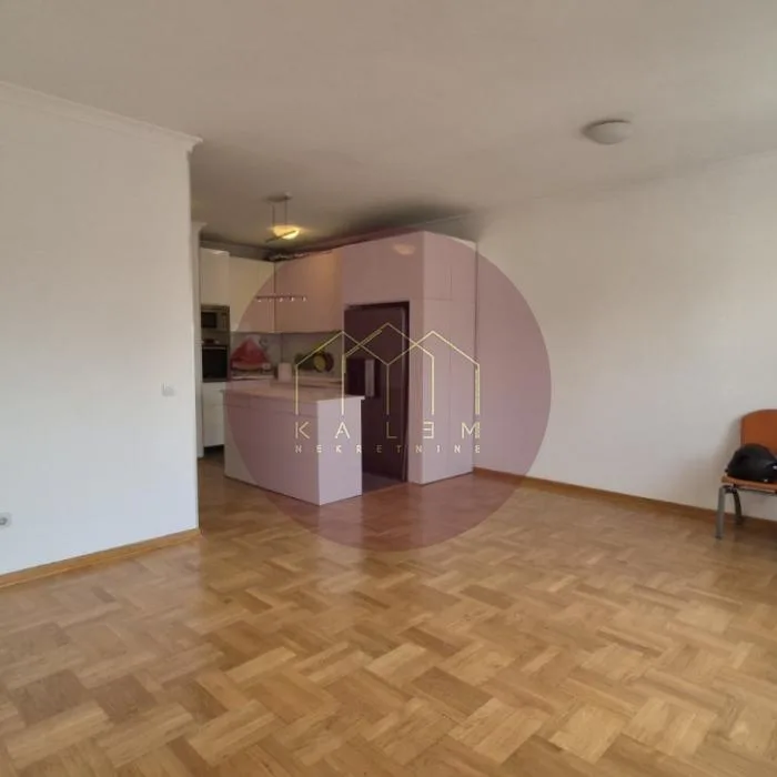 Stan Izdavanje Beograd Lekino Brdo 108 m2