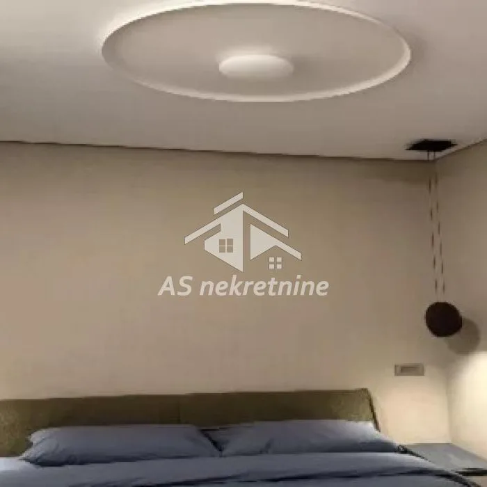 Stan Izdavanje Beograd Hram Svetog Save 87 m2