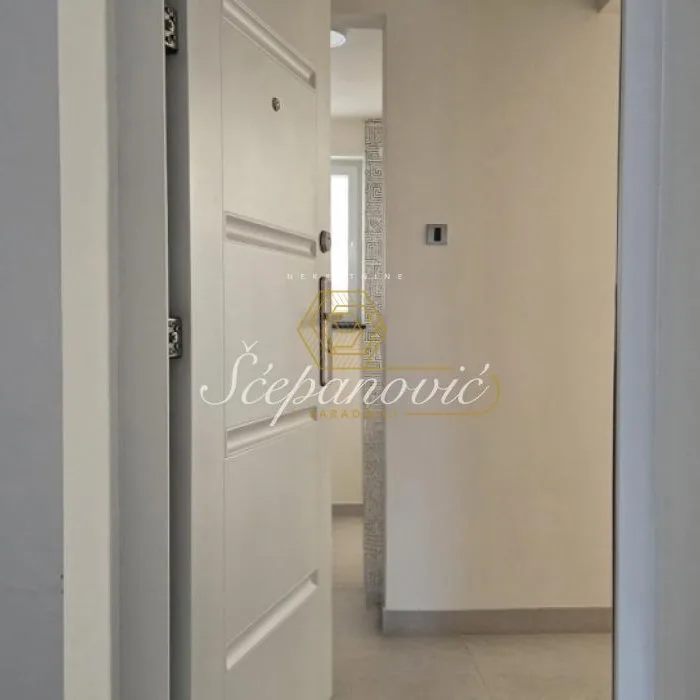Trosoban stan na prodaju, Grbavica, Novi Sad, 64m², 182.400 €