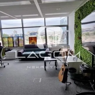 Lokal za izdavanje, Blok 67 – Belville, Beograd, 772m², 5. sprat, 14.300 €/mes