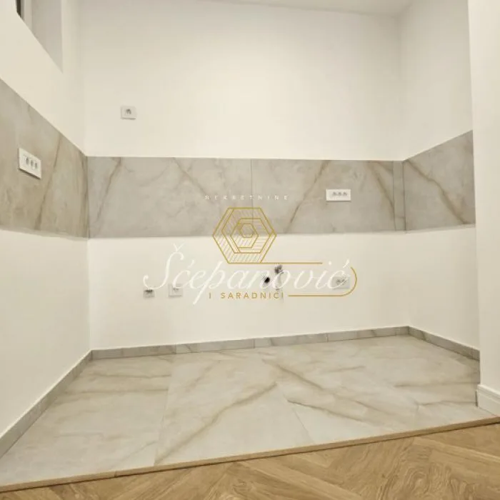 Stan Prodaja Novi Sad  75 m2