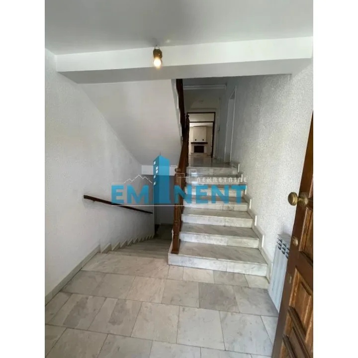 Kuća za izdavanje, Voždovačka Crkva, Beograd, 600m², 5.000 €/mes