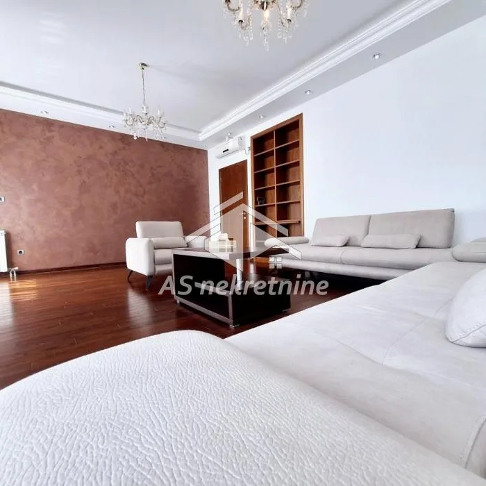 Stan Izdavanje Beograd Dedinje 135 m2