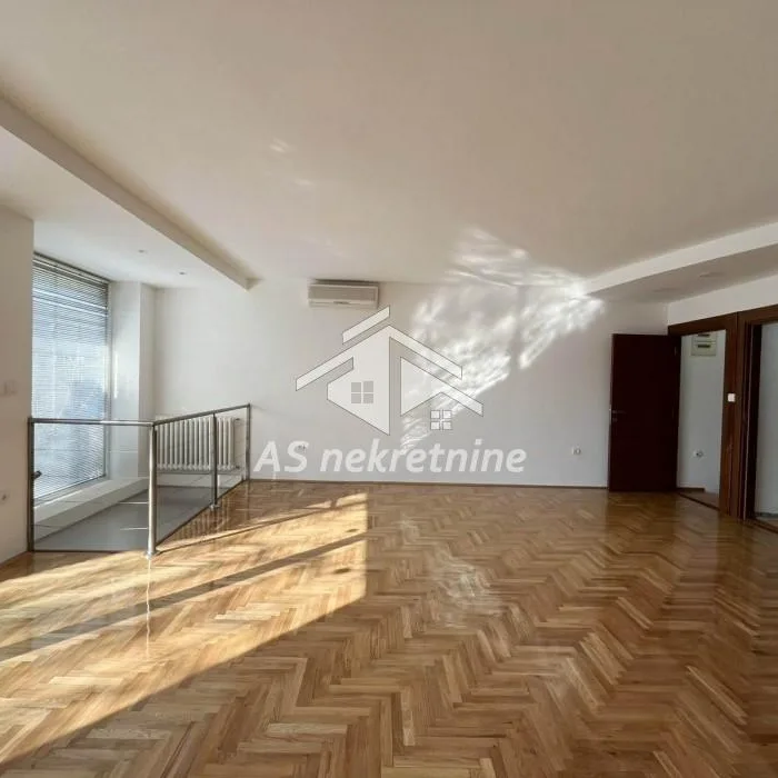 Kuća Prodaja Beograd Mirijevo 252 m2