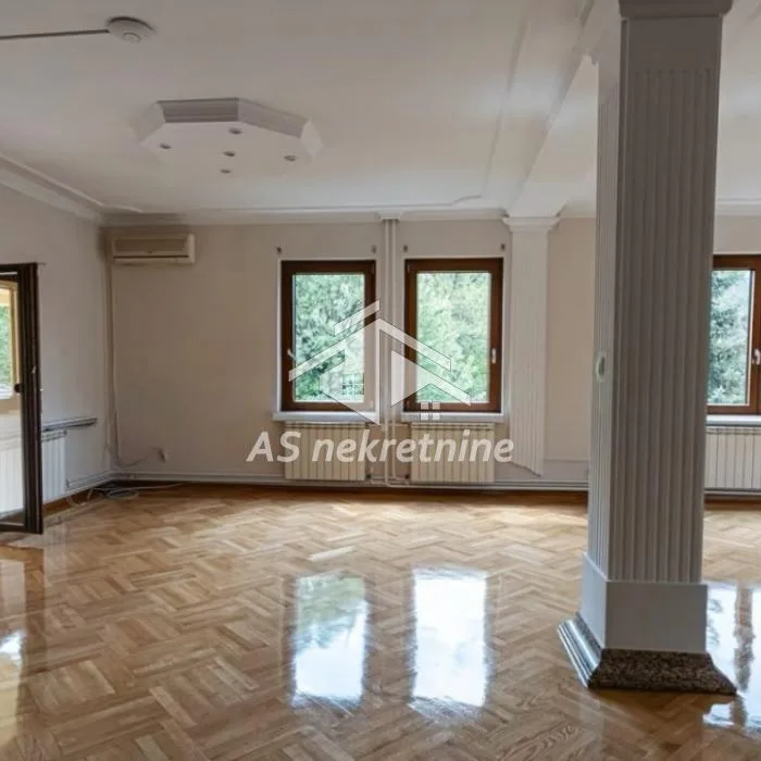 Stan Izdavanje Beograd Dedinje 210 m2
