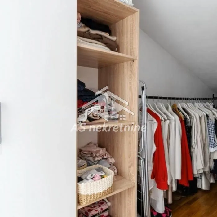 Četvorosoban stan na prodaju, Gornji Grad, Beograd, 73m², 217.000 €